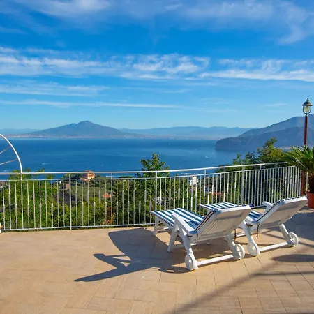 Donna Giovanna - Pool & Sea View Sorrento